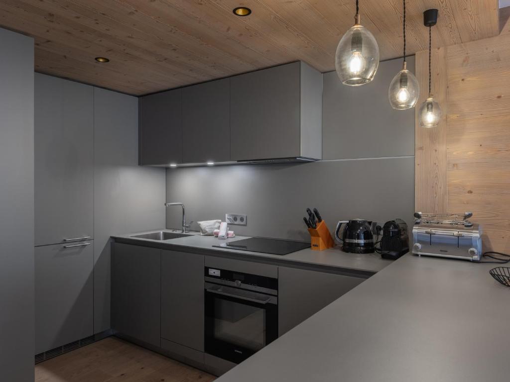 Appartement cosy au centre de Courchevel avec espace bien-être - FR-1-562-81 - 5