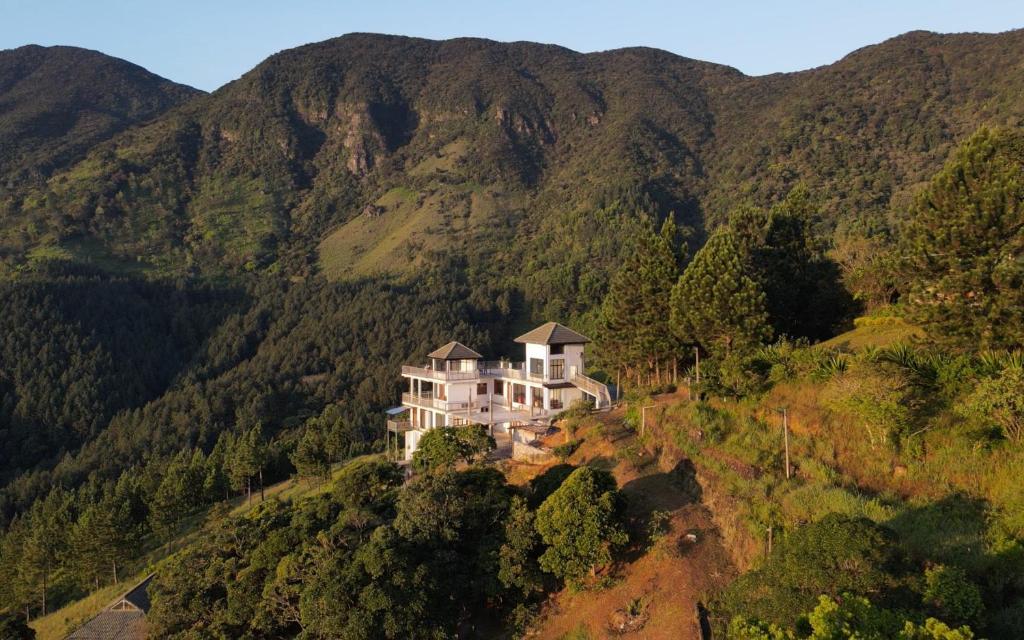 Shanthi Uyana, Kandy