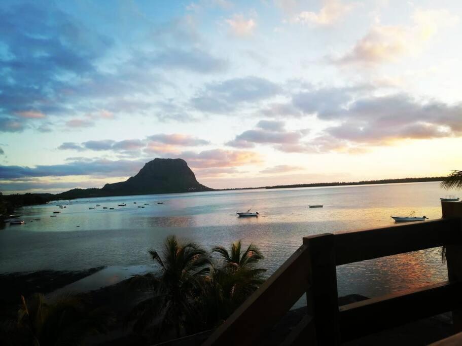 Oceanfront Le Morne Brabant view, La Gaulette
