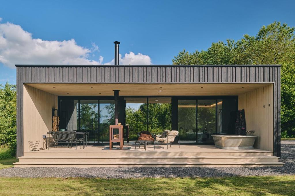 Whispering Leaves, Glastonbury