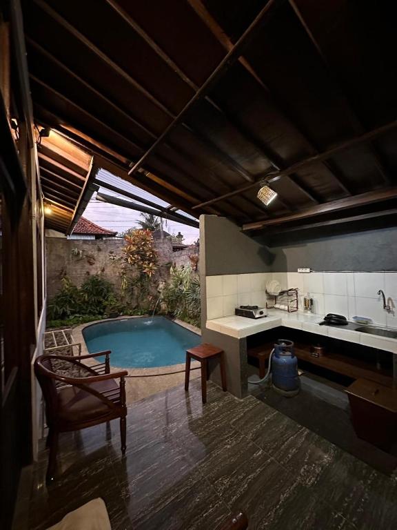 สระว่ายน้ำ