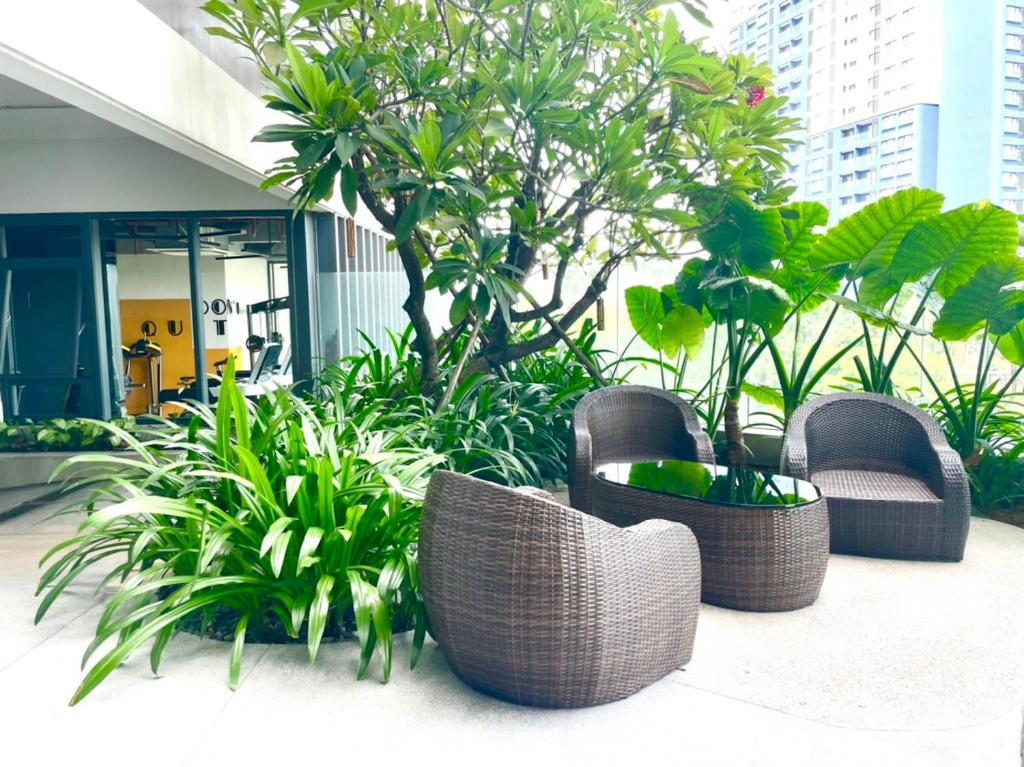 Compass One Building - Luxury Apartments, Ấp Phú Thọ