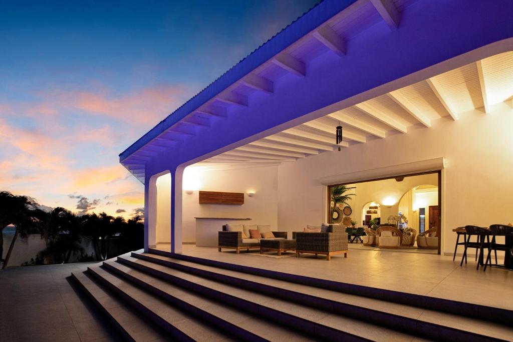 Puerta al Mar, Simpson Bay