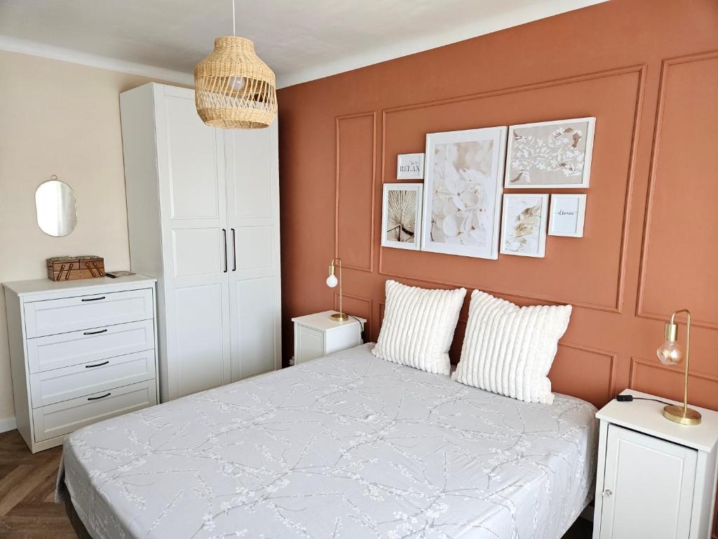 123 non Appartement renové au dernier étage en ville et au calme - 1