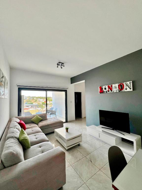 Mackenzie Lara 201, Larnaka