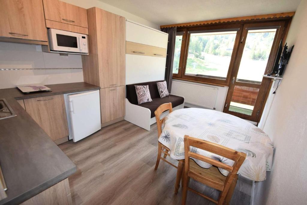 Résidence Le France - Studio Cabine 3/4 pers- LE FRANCE - 632FR - PLAGNE CENTRE - pied des pistes MAE-9304 - 2