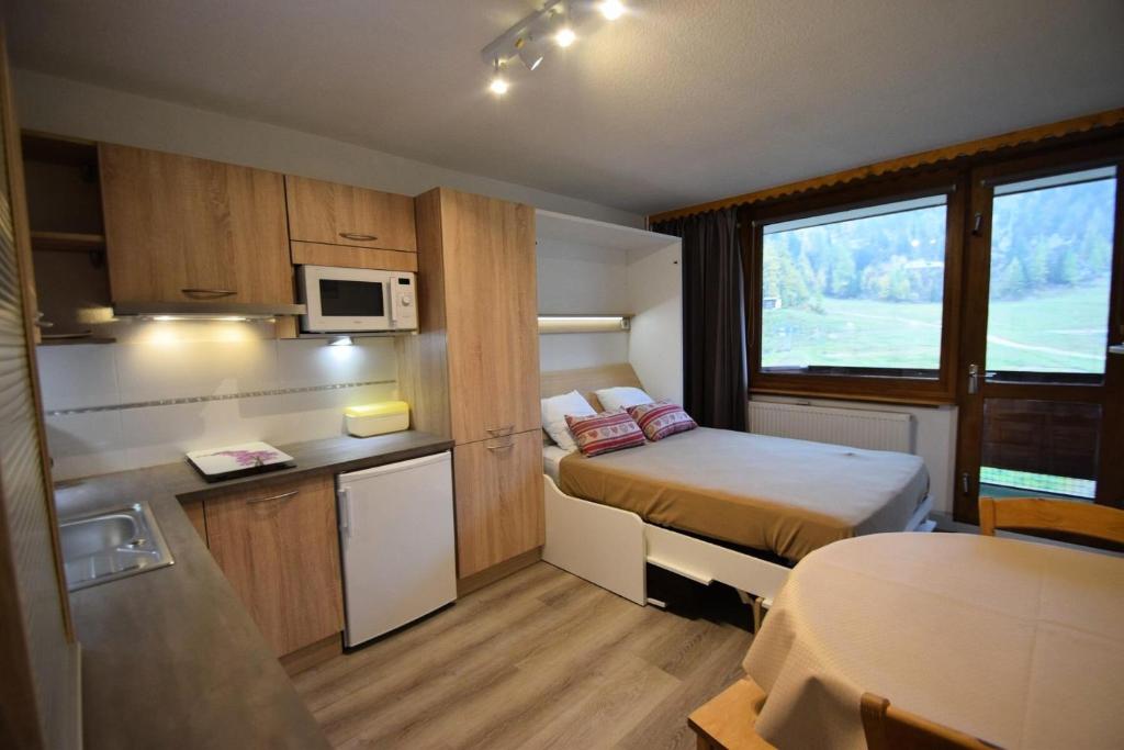 Résidence Le France - Studio Cabine 3/4 pers- LE FRANCE - 632FR - PLAGNE CENTRE - pied des pistes MAE-9304 - 4