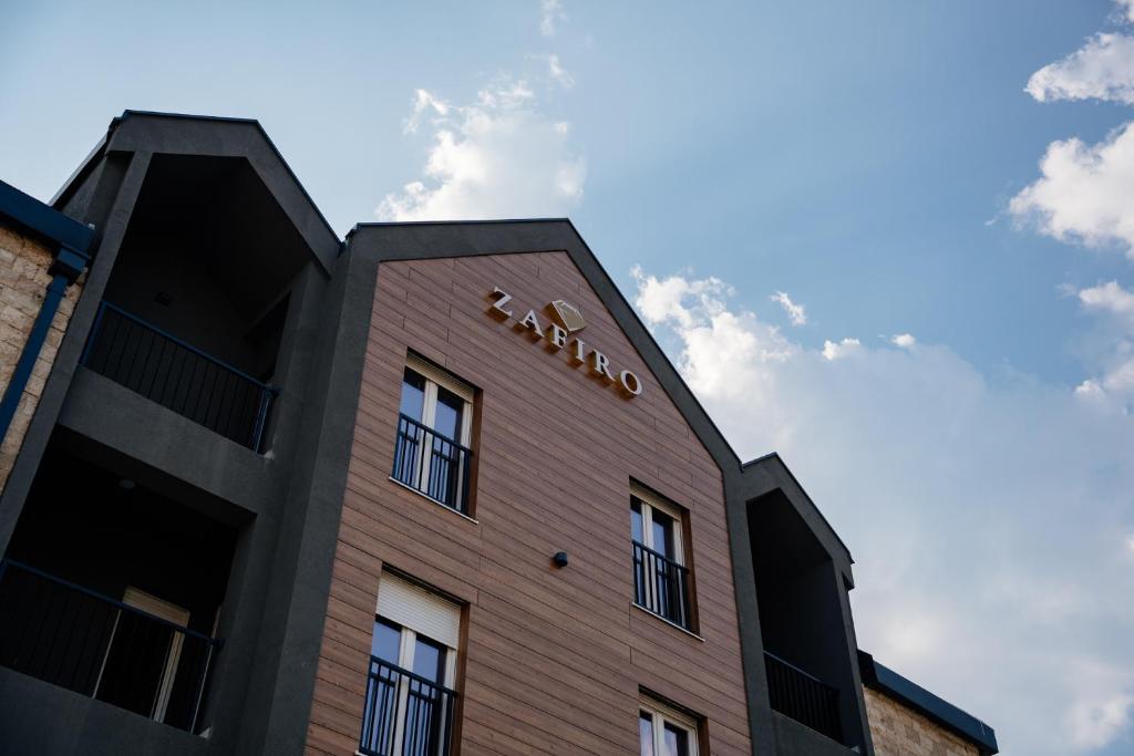 Zafiro M&S Lux Apartment - 4