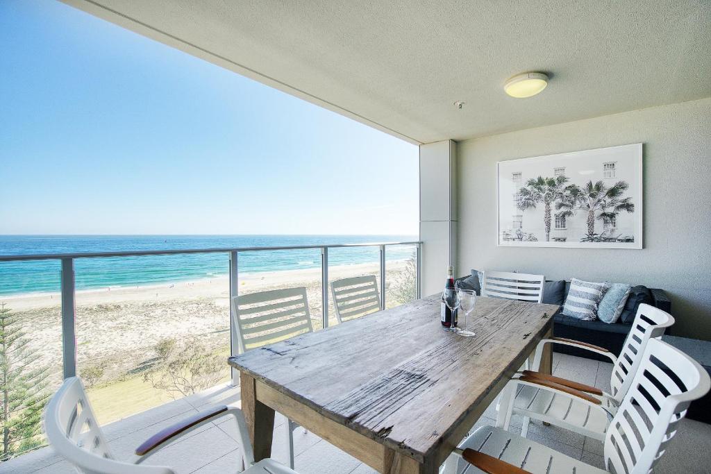 Absolute Kirra by EcoTime, Gold Coast