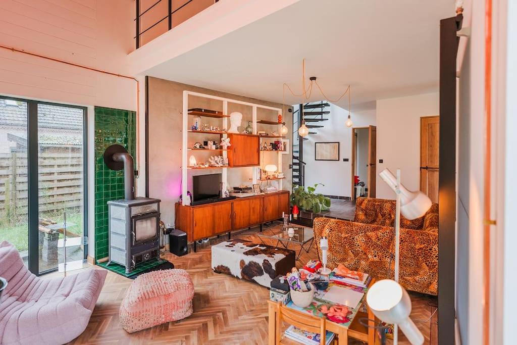 Pinecone Hideaway - huis in het bos, Aalter