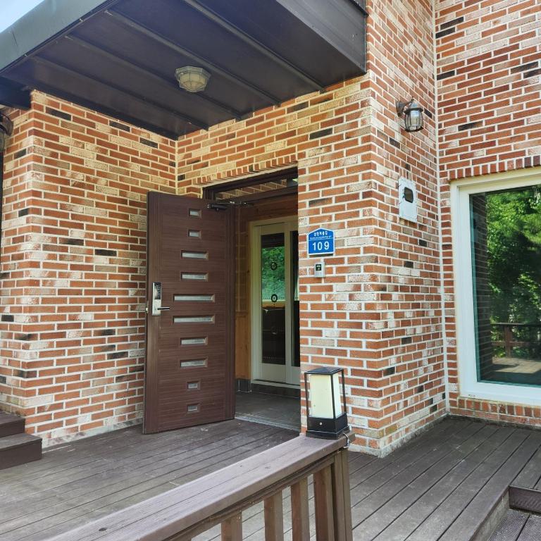 삼형제봉길 펜션