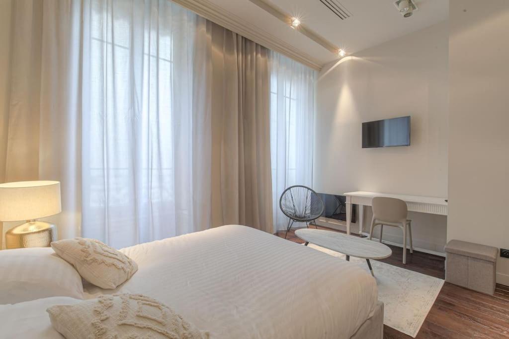 Appartement spacieux et lumineux pour 8, Lyon 1er - 2