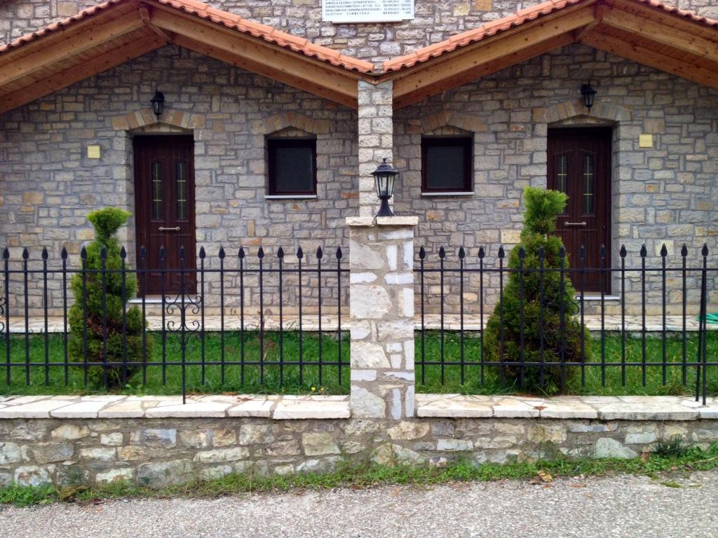 Oreini Nafpaktia Houses photo