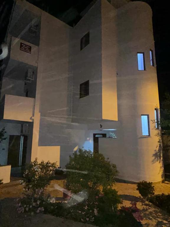 Jeti Guesthouse, Ksamil