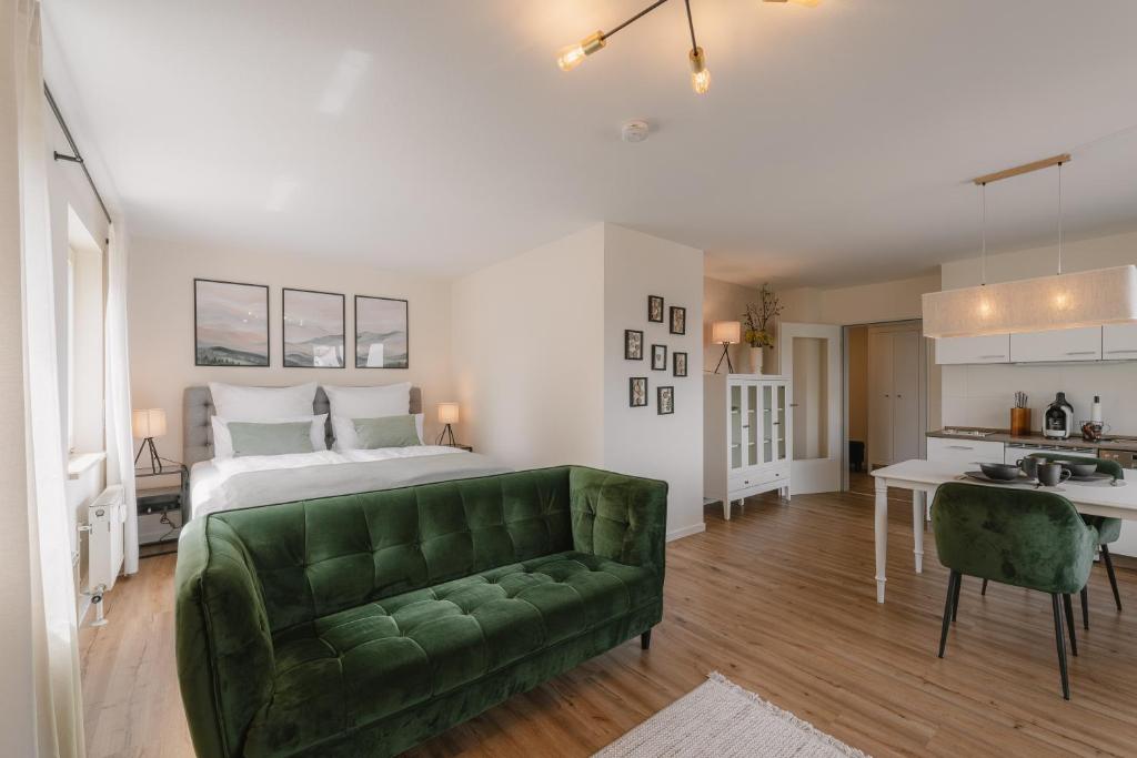 Exklusiv & Zentral: 1-Zi. Apartment mit Balkon Stellplatz, Bayreuth