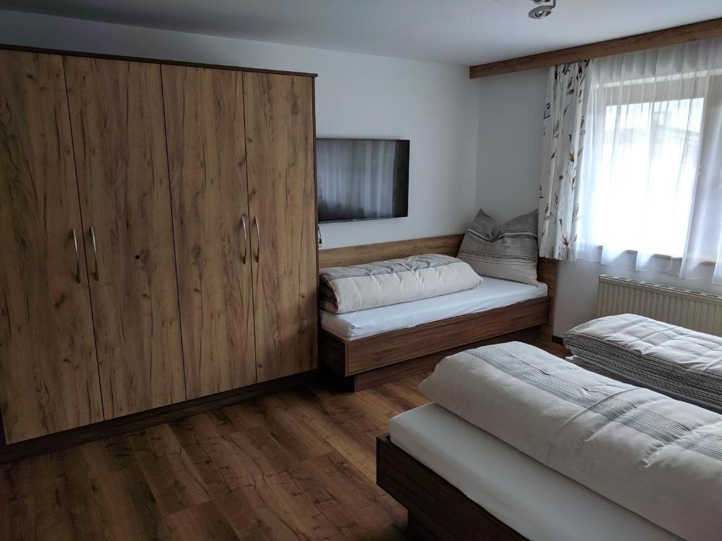 Ferienwohnung Rainer Kunterbunt - 3