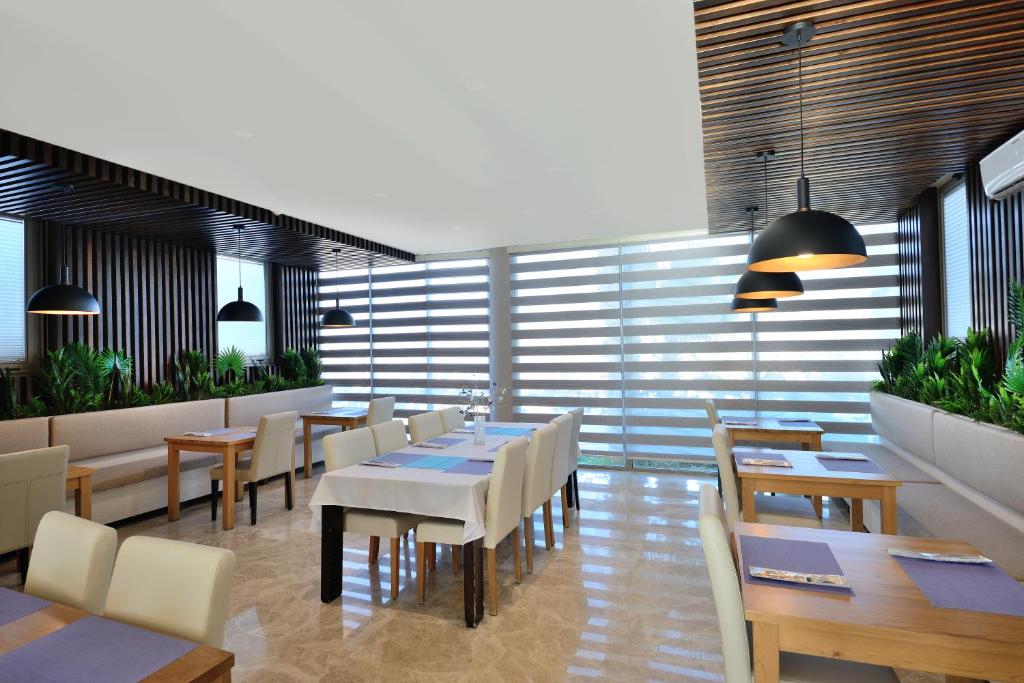 Food and beverages, Lugga Boutique Hotel & Beach in Bodrum