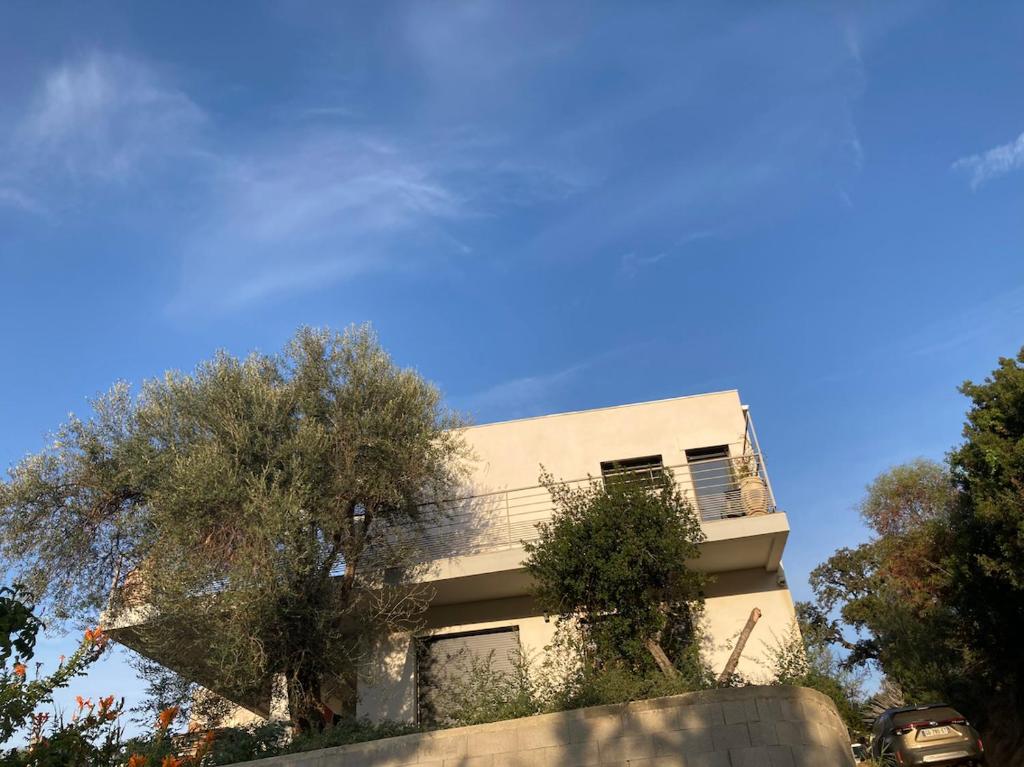 Cavalière - RdJ villa 600m plage, 2 ch 6 pers, 3 étoiles grand confort - 4