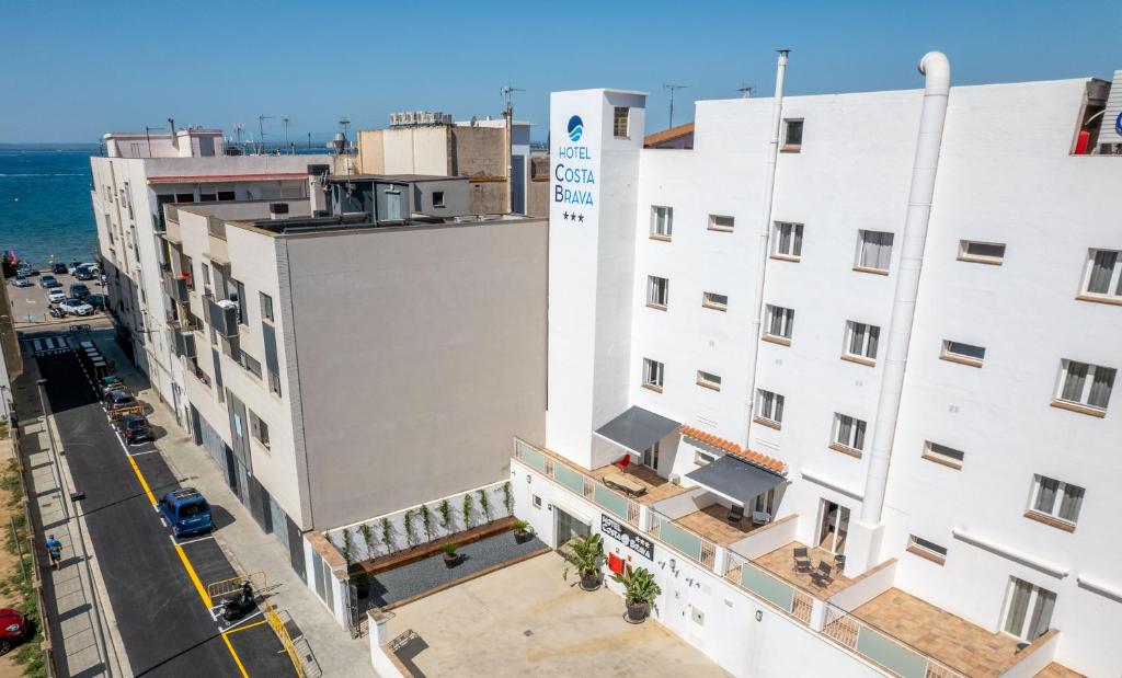 Hotel Costa Brava - 3
