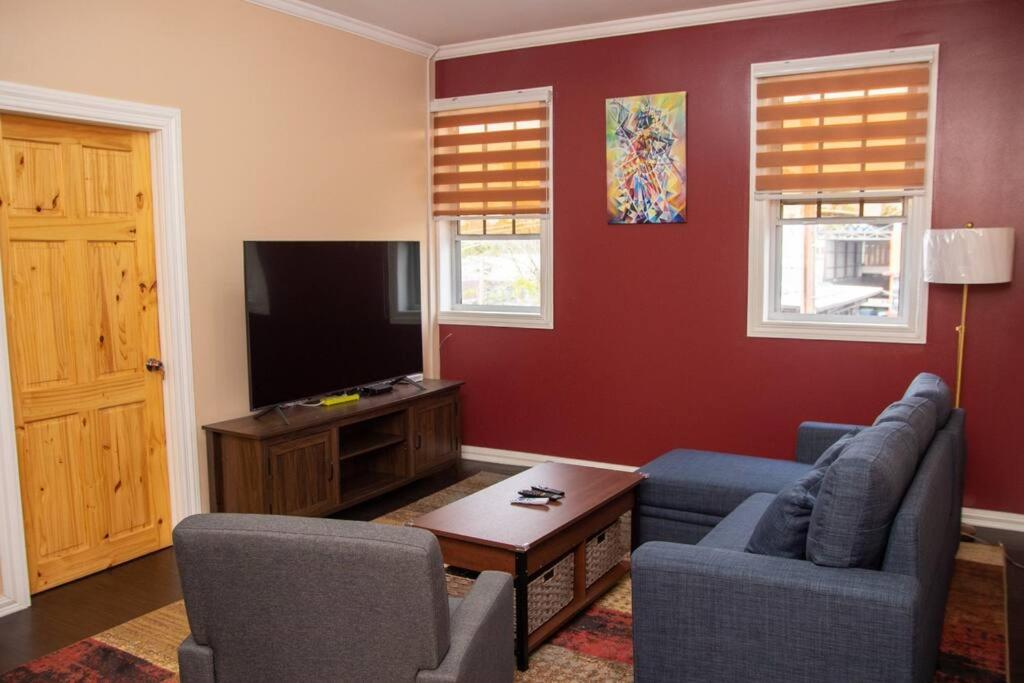 Carmichael Suites, Georgetown