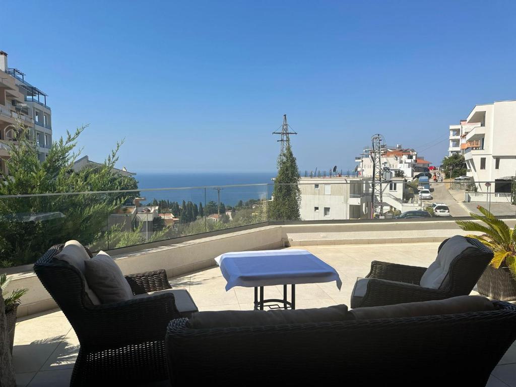 Exclusive Apartments - 4