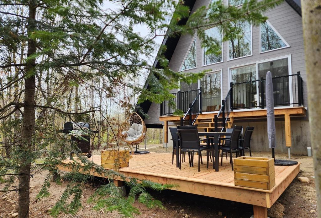 Kartalla - the A frame experience in Tremblant, Saint-Rémi-dʼAmherst