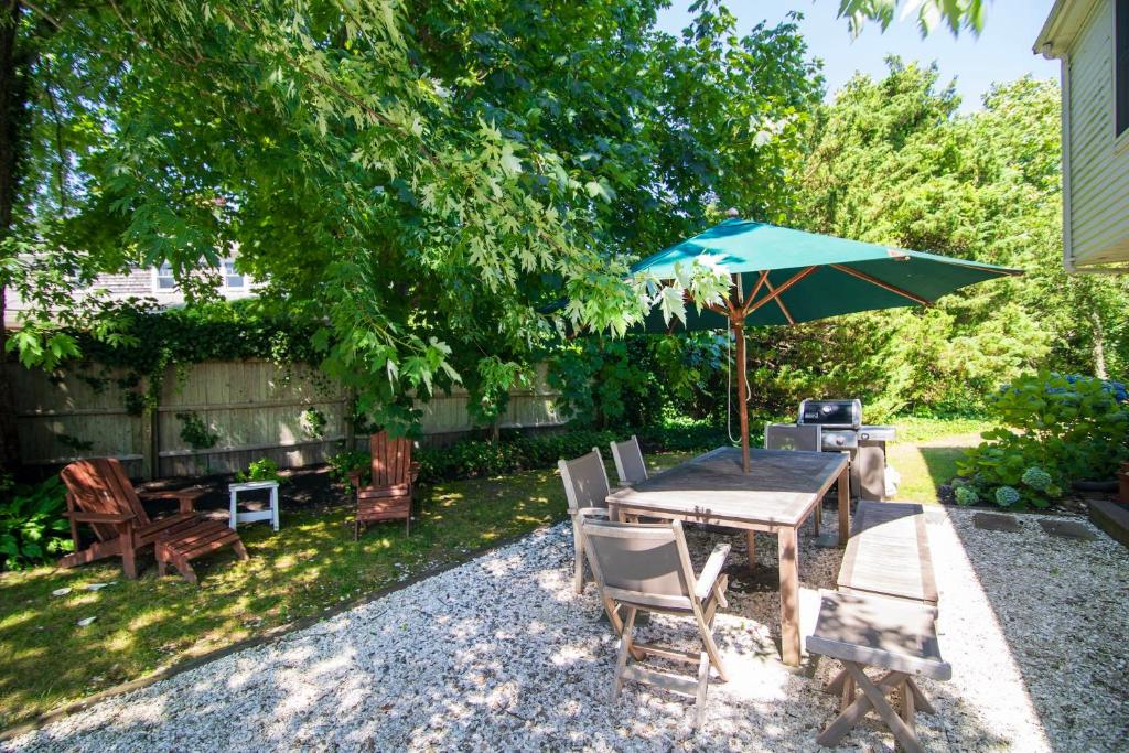 Walk to Nauset Beach NEW AC System, Orleans