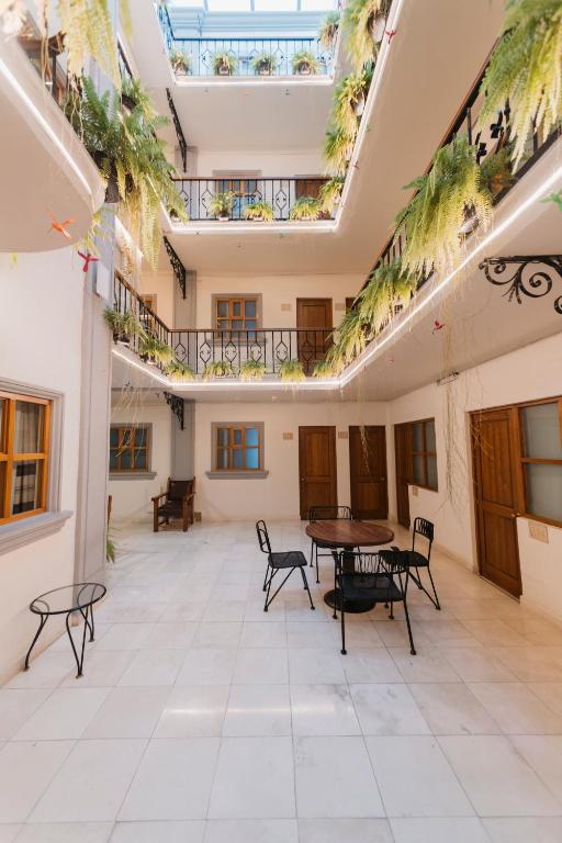 Exterior view, Hotel Marques Del Valle in Oaxaca