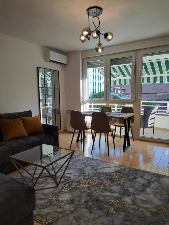 Premier Apartment - 2