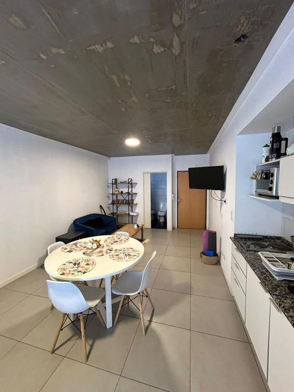 Edificio moderno con parrila privada en barrio residencial - PlusProps - 4