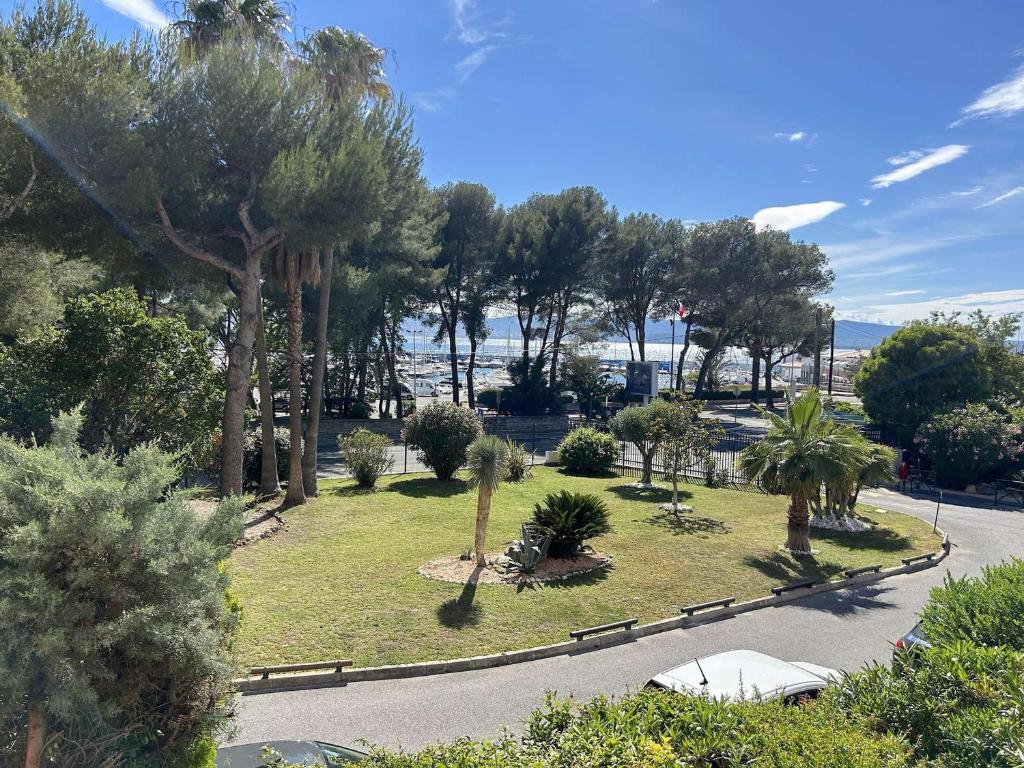 Studio cabine climatisé avec terrasse et garage - 4 couchages, St Raphaël - FR-1-226A-180 - 2