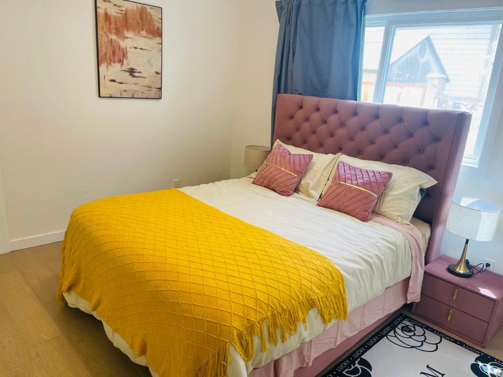 Sunshine Rooms in Richmond, Richmond