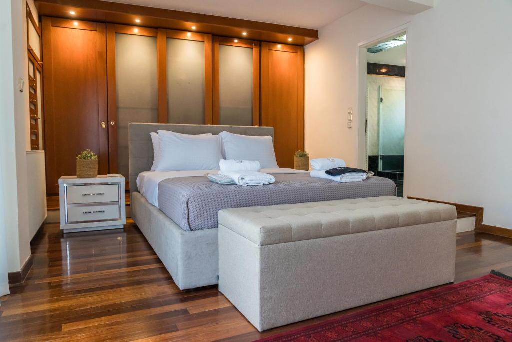 GRAND SUITE by F & G, Kastoria
