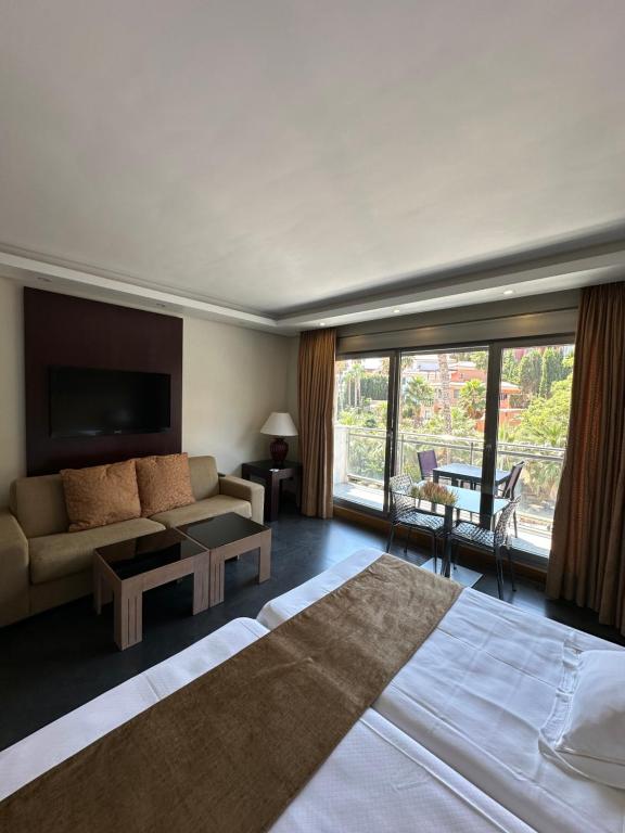 ArtPlatinum SUITES&APARTMENTS - 3