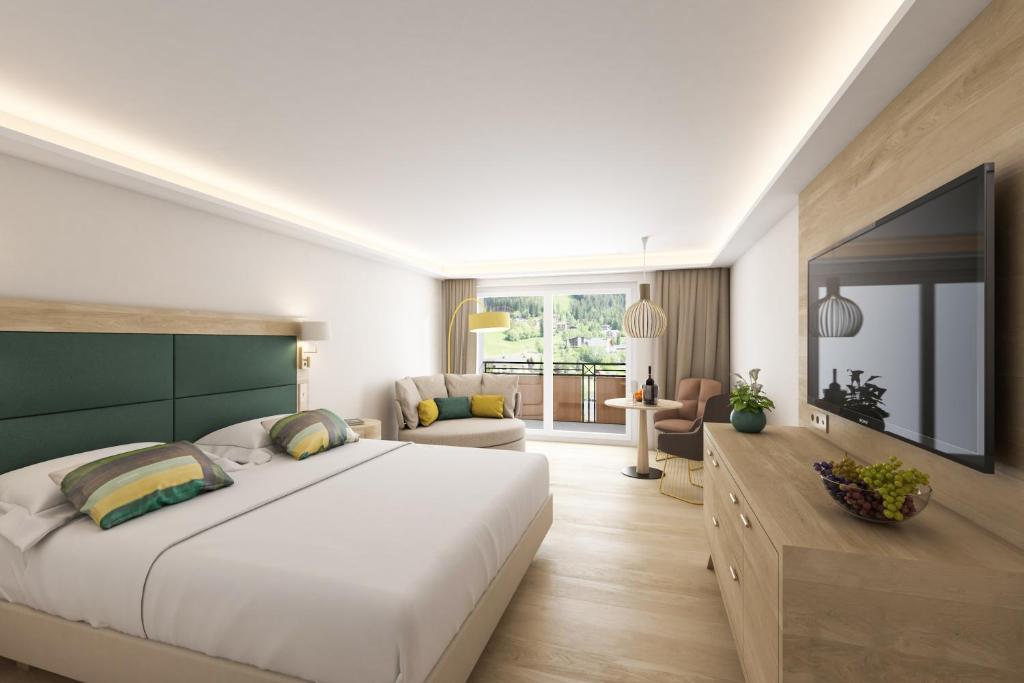 Deluxe Double Room with Balcony