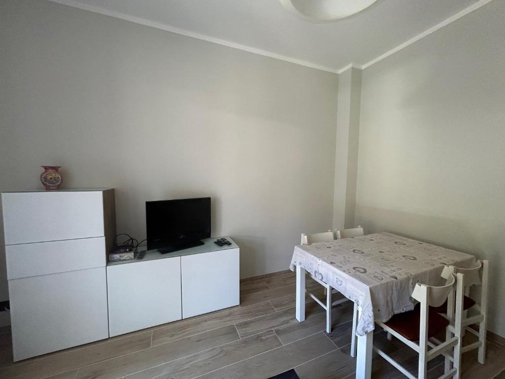Oleandri cosy Apartment Near best beaches - 4