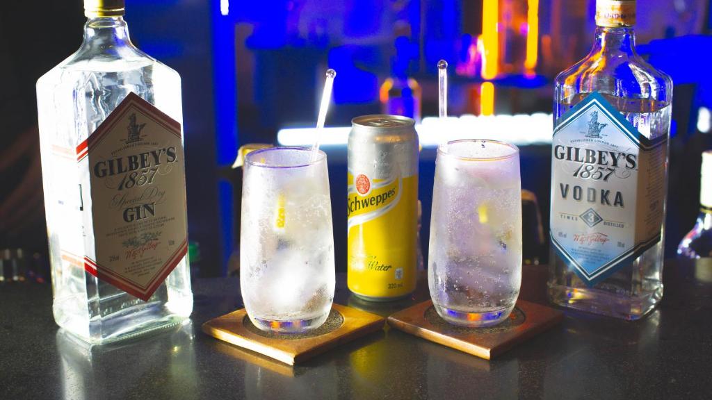 Bar/lounge