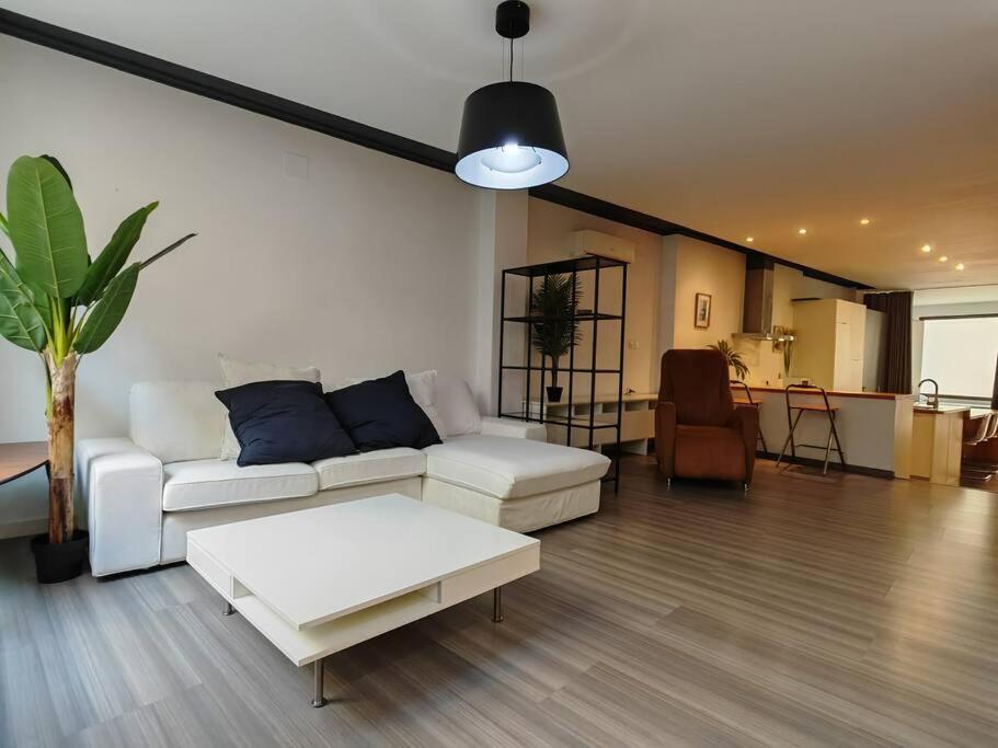 Loft Amplio y Moderno en Denia - 2