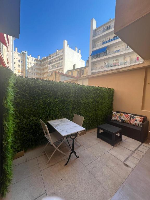 Studio proche mer Antibes centre - 4
