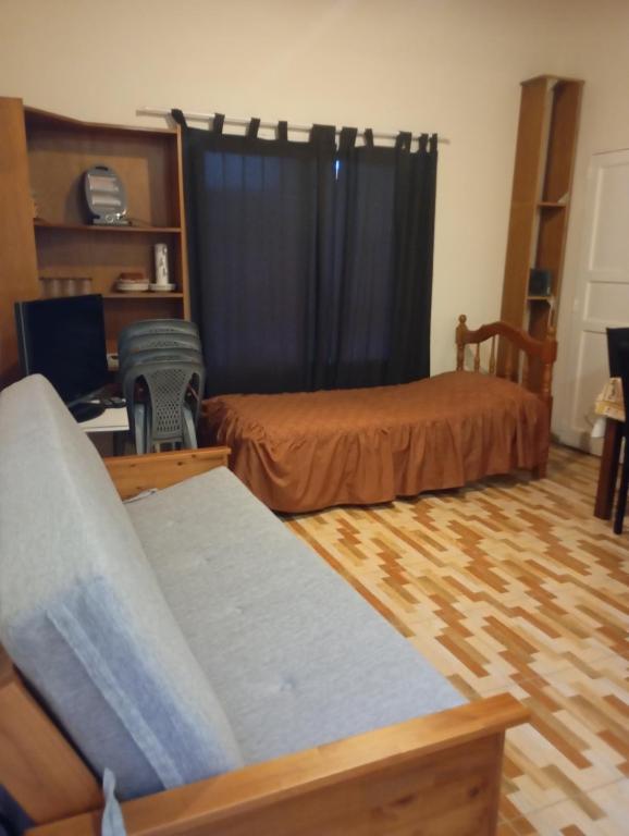 Se alquila casa en barrio privado - 4