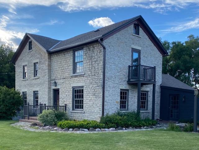 The Inn on the Olde Homestead, Waukesha