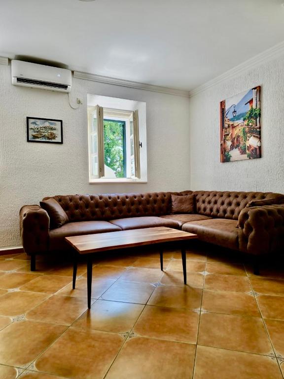 Lux 2-bedroom apartment in Old town Herceg Novi - 2