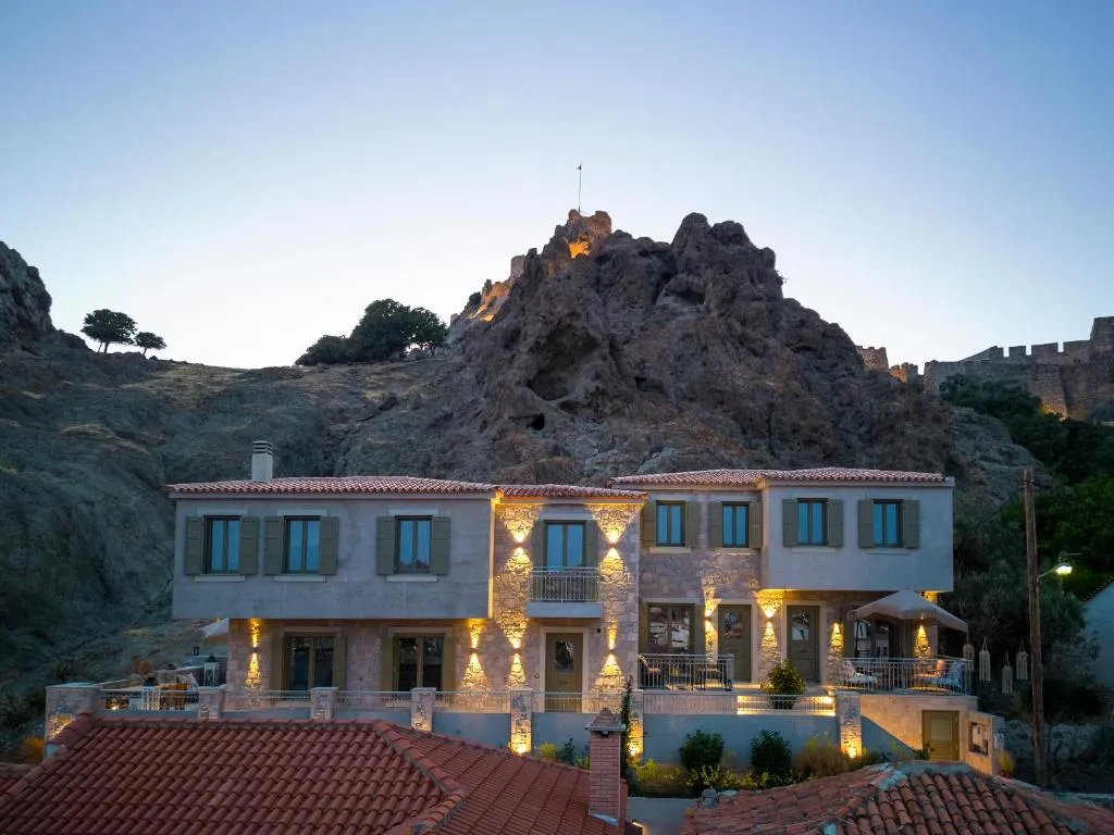 Kale Alti residences, hotel in Mirina