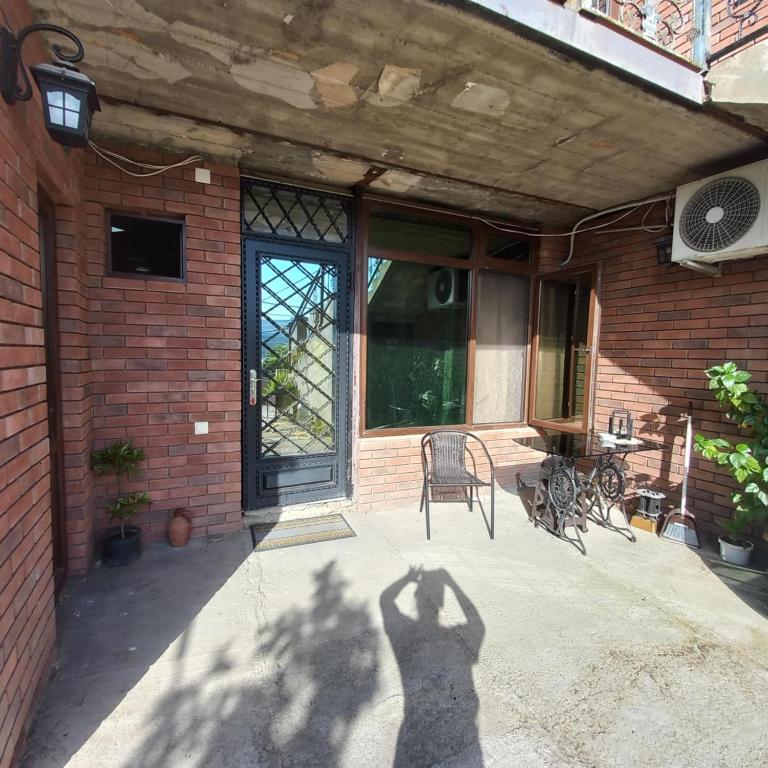 LaraApartment, Tbilisi