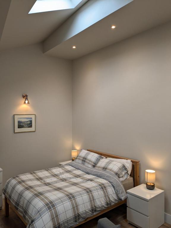 Light, modern detached studio in Eyam, Eyam