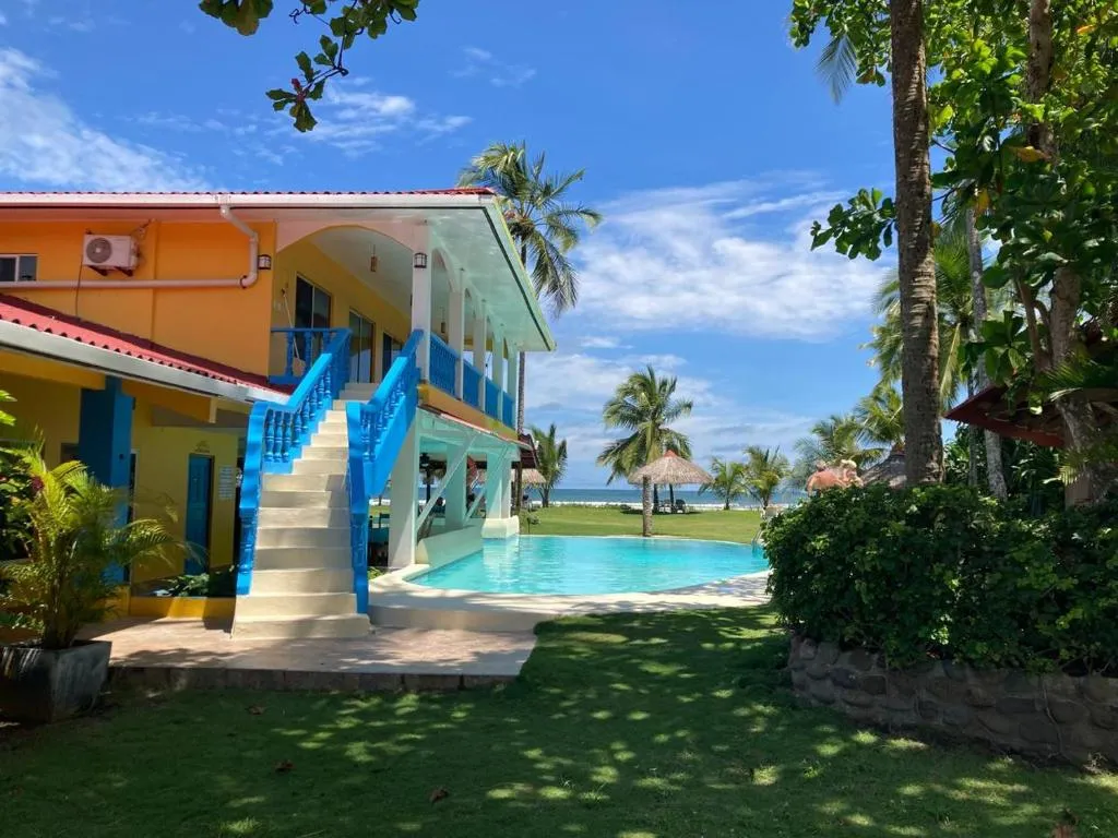 Las Lajas Beach Resort, hotel in Las Lajas