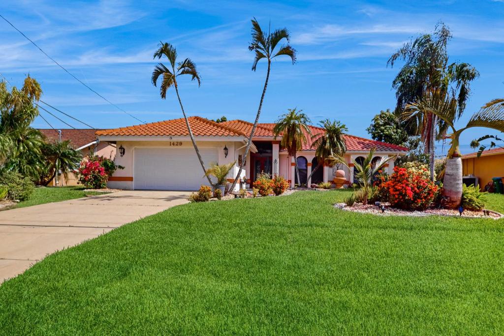 The Coral Cove, Cape Coral