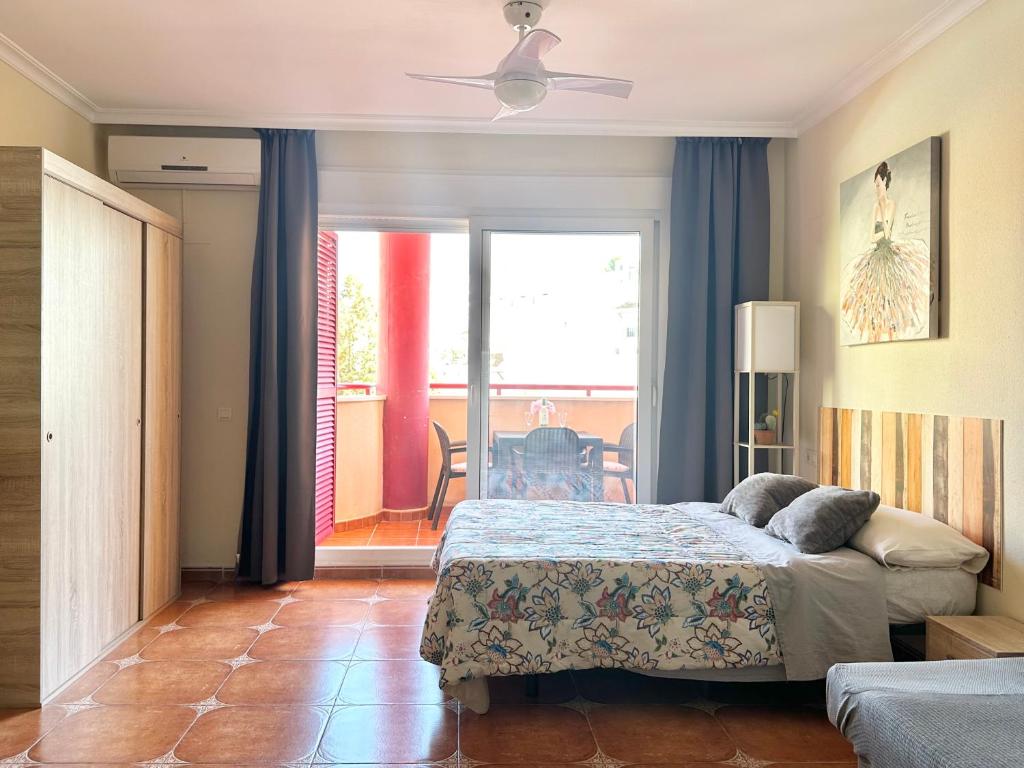 Costa Del Sol Seaside Studio - 5 Mins From Beach - 2