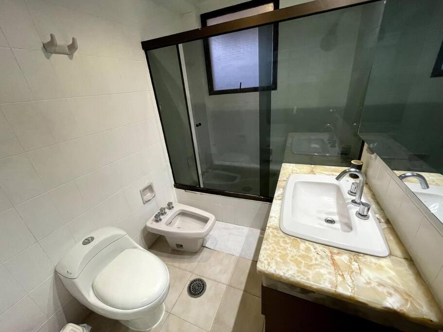 Amplio y Centrico Depto Familiar - 3