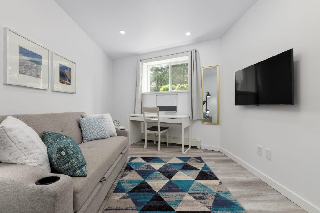 Serenity 1BR & 1 DEN Home at Folsom Ave, Coquitlam